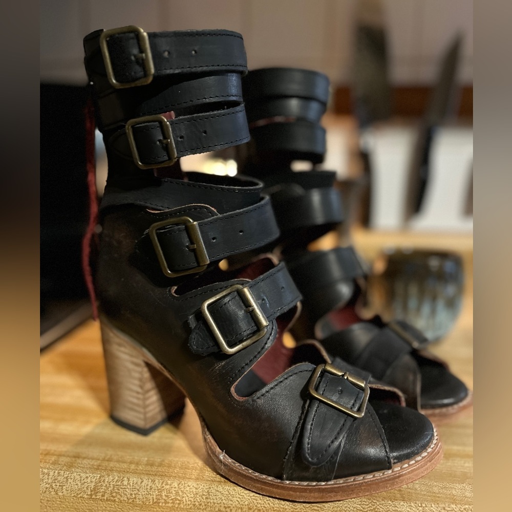Freebird Bond black multi size 7